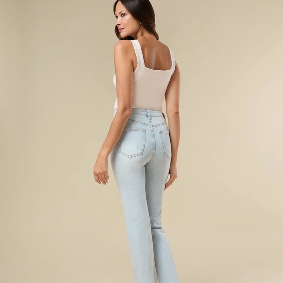 Light Wash High rise Distressed Jeans by Rachel Parcell - Picture 5 of 7